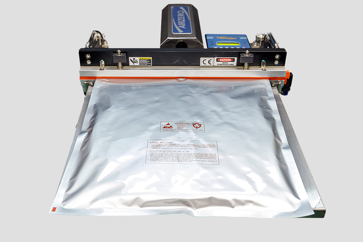 Bag sealing machine